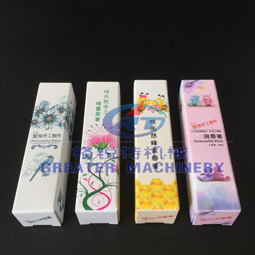 润唇膏贴标机